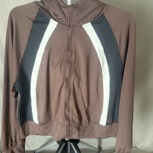 Women’s Brown and White Zip-Up Activewear Top